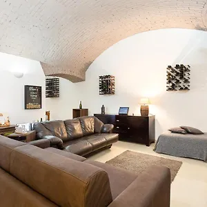 la-cantinetta-di-milano-the-wine-cave-in-milan.it-lombardy.com/